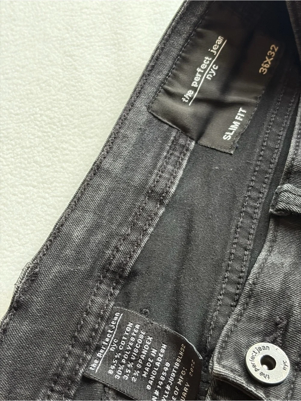 The Perfect Jean NYC Slim Fit Jeans Men’s 36x32 Black Stretch Distressed Denim